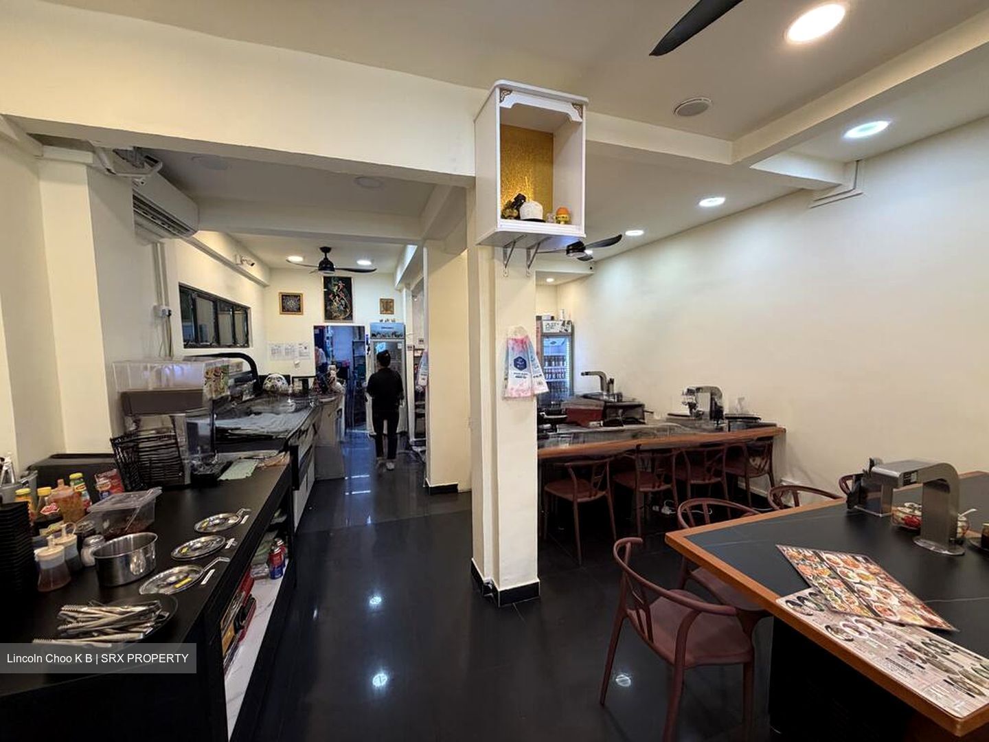Macpherson Road (D13), Retail #513713061